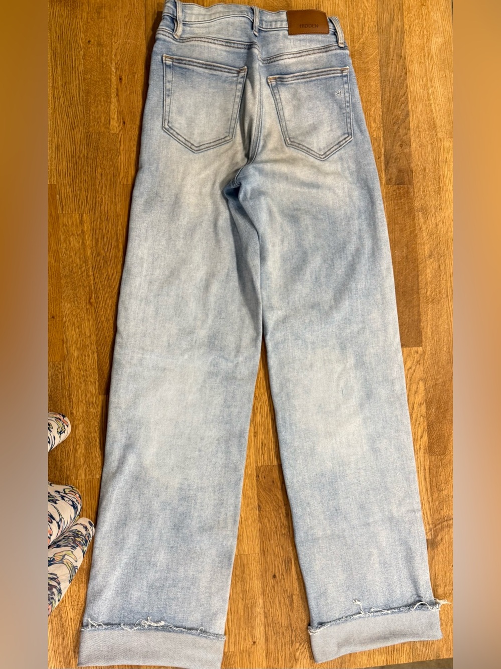 Hidden Light Wash Denim Cuffed Jeans - Picture 9 of 9